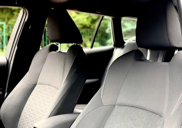 Toyota Corolla cena 89999 przebieg: 169074, rok produkcji 2019 z Lędziny małe 781